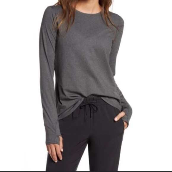 Zella Tops - Zella Women’s Activewear T-Shirt. Medium. Gray.